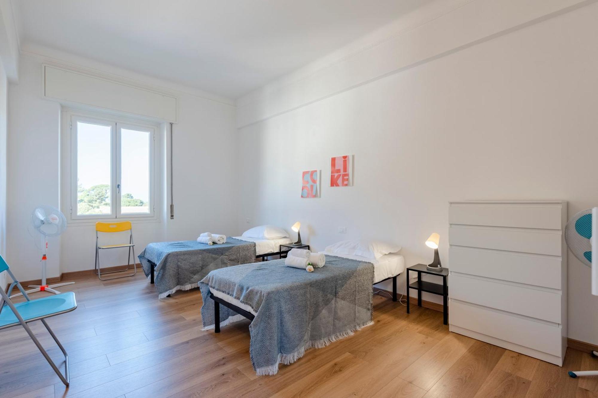 Apartment Flat In - Happy