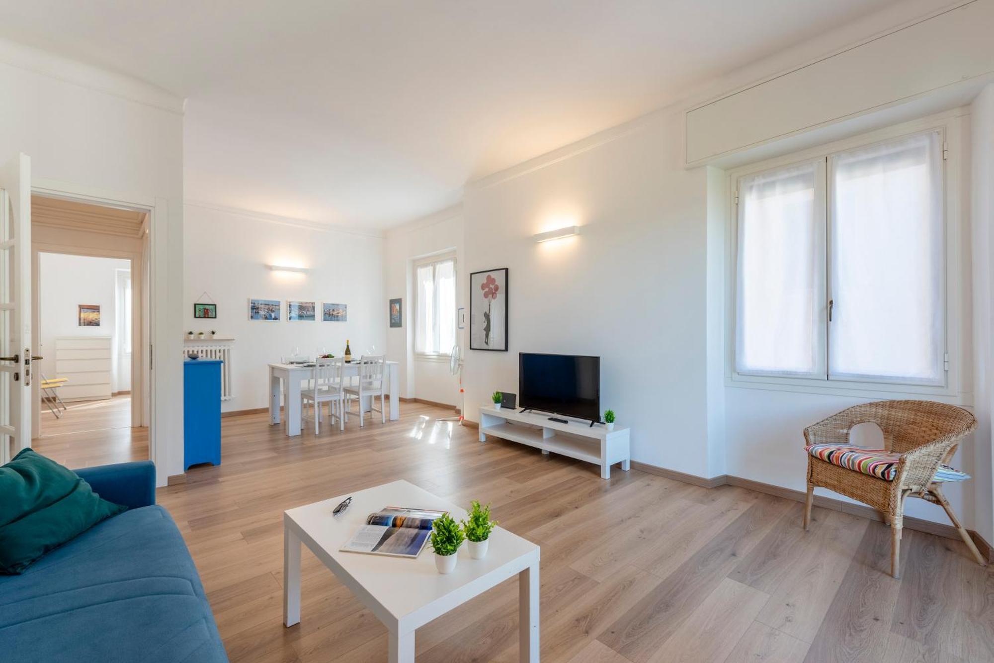 Apartment Flat In - Happy